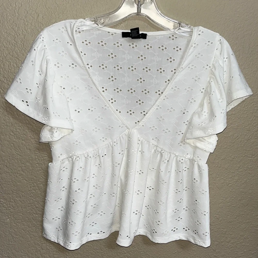 White Eyelet Peplum Top NWOT - Picture 1 of 6